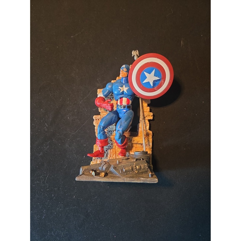 Toy Biz Marvel Legends Series 1 Captain America 6" Loose Figure w/ Diorama Base